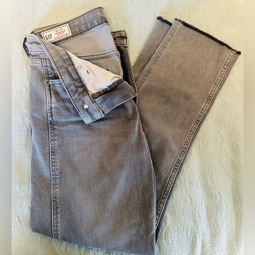 GAP Women’s Vintage Slim Sky High-Rise Gray Jeans